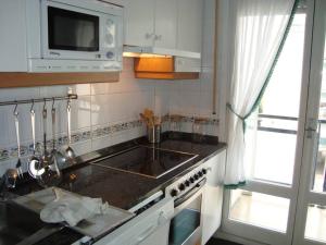 Apartamento a 130 metros de la playa Parking