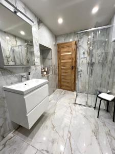 Apartment R&L Lazovná Apt 2 - city centre and free private parking