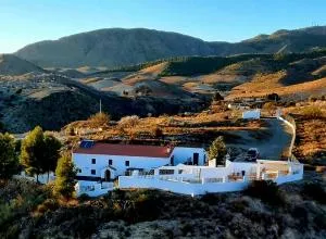 Cortijo nudista con vistas - Oria