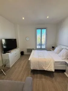 Studio équipe tout neuf - Sannois