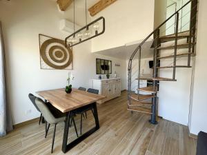 Duplex Centre Ville - 50m de la Plage - Clim - Garage - Netflix