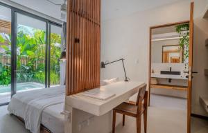 Botanika Suites