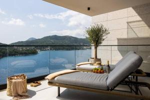 Luxury Apartment D&D with Sea Access