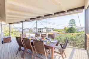 Birubi Point House, 56 Ocean Ave - stunning water views, ducted air con