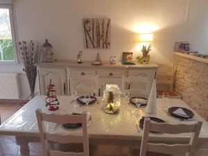 Maisons de vacances Gite Saint-Leonard, 3 pieces, 4 personnes - FR-1-589-386 : photos des chambres
