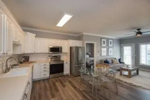 come & stay awhile - Waukee