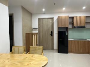 An apartment, city view with pool gym free, 5min from city