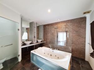 ปุณิกา พูล วิลล่า หัวหิน Punika Pool Villa Hua Hin