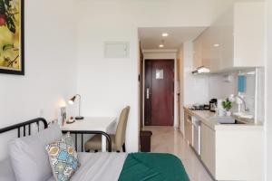 Arka by TwoSpaces Studio @Skyhouse Apartment