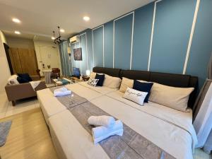 VitaminSEA2 Seaview 6PAX Studio Netflix A-9-16
