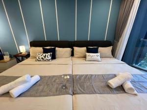 VitaminSEA2 Seaview 6PAX Studio Netflix A-9-16