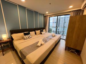 VitaminSEA2 Seaview 6PAX Studio Netflix A-9-16