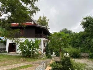 Mary Home Stay Riverside in Luangprabang - Ban Lassa
