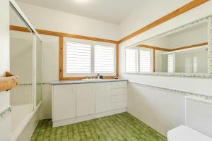 Spookys 6 Angourie - Private Tree Top Oasis - Holiday Yamba