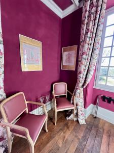 Maison de Mags & Mags Marie Antoinette Room