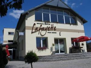 Pensione Restauracja Lafayette Pokoje Gościnne Zelów Polonia