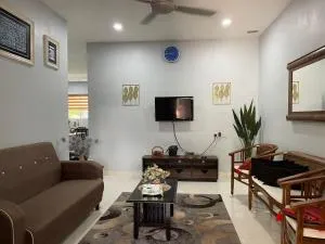 Homestay Warisan Abang Tam - Kampong Telok