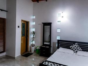 New White House Ratnapura