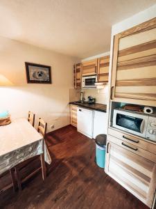 Les Chardons Verts, Studio Pied de pistes