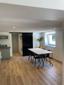 Appartement T2 rez de chaussée villa Les Tamaris Aix-les-Bains