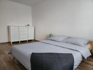 Grudziądzka 69 Apartment - Mirkow