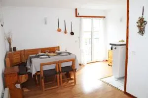 Soleado apartamento en el corazón de los Pirineos - Grust