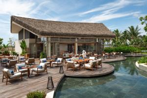 New World Hoiana Hotel