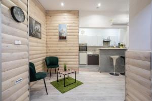 Sweet Home Studio with gallery