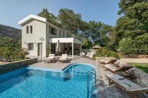 Villa Nature, Heated Pool - 卡莱维斯
