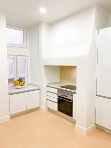 Quarto privativo com banheiro compartilhado