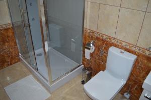 Hotel David with Free Parking