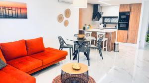 oasis beach El raso XIV