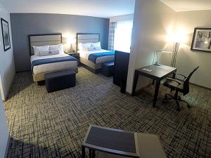 Queen Studio - Disability Access room in Shangri-La Resort
