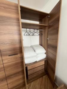 COZY ski-to-door apartment, Monastery 3 complex