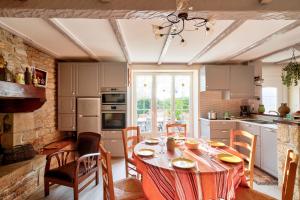 Maisons de vacances Escale amaree au port de Lechiagat : photos des chambres