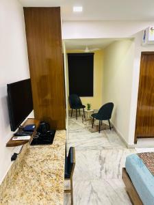 Greens Elite-Business Class Hotel Near Chennai Central Railway Station