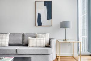 Rincon Hill 1BR w WD Gym Pool nr Tech HQs SFO-778