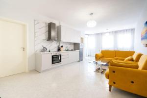 Old Beach Apartments