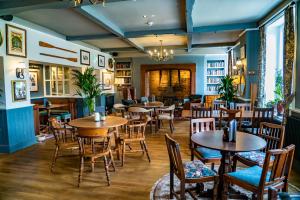 Mytton and Mermaid - Brunning and Price