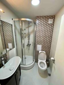 Stylish Magenta Apartment - terrace & free parking