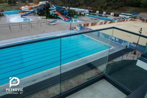 Petković apartmani 87