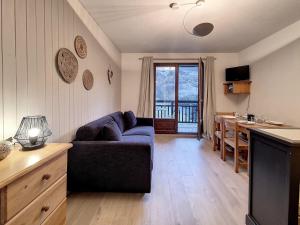Appartements Appartement fonctionnel et lumineux A proximite des pistes Balcon - FR-1-344-1020 : photos des chambres