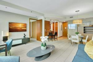 1BR Luxury Condo With Parking in the Heart of Brickell