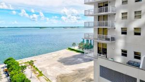 Brickell Oasis 5BR Free Parking Pool Gym and More