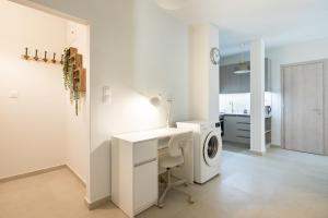 Theia 1-Bedroom Apartment in Athens