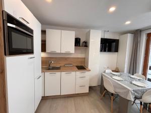 Superbe 2 pièces près du centre, idéal pour famille - FR-1-634-50