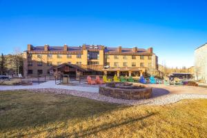 Cozy Brian Head Condo Walk to Navajo Express Lift