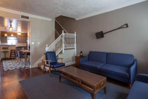 Great for ExploringStylish Loft Like Living