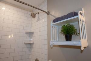 Great for ExploringStylish Loft Like Living