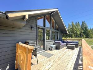 Mountain Views near hiking trails and ski slopes